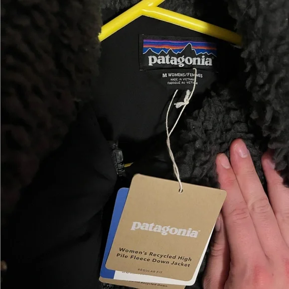 Patagonia button up snow jacket